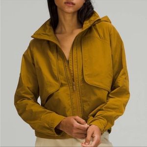 Lululemon effortless jacket in size 8